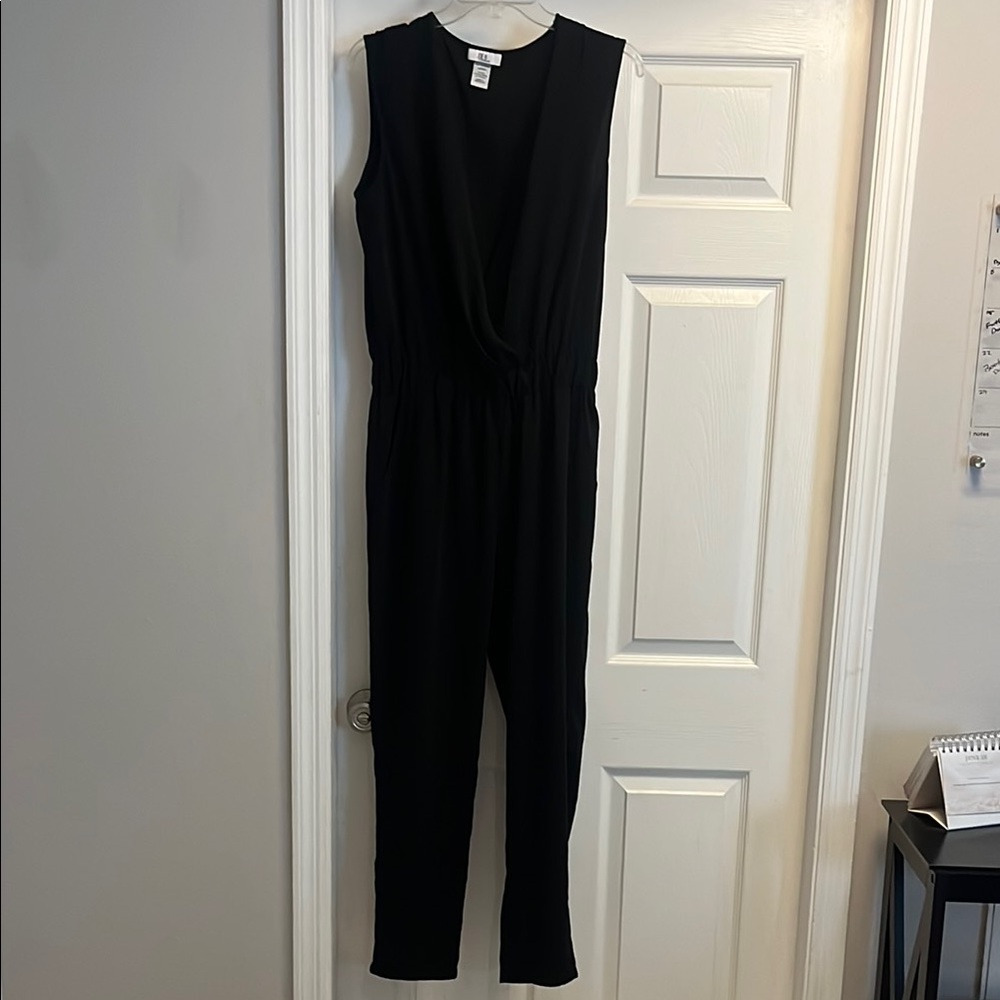 Elegant Black Sleeveless Jumpsuit